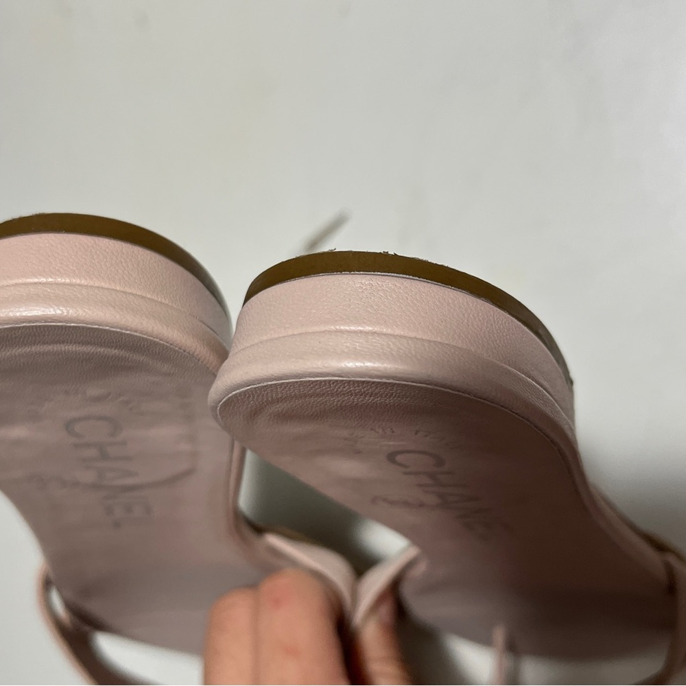 CHANEL Nude light pink Floral Slide Sandals - Picture 3 of 9